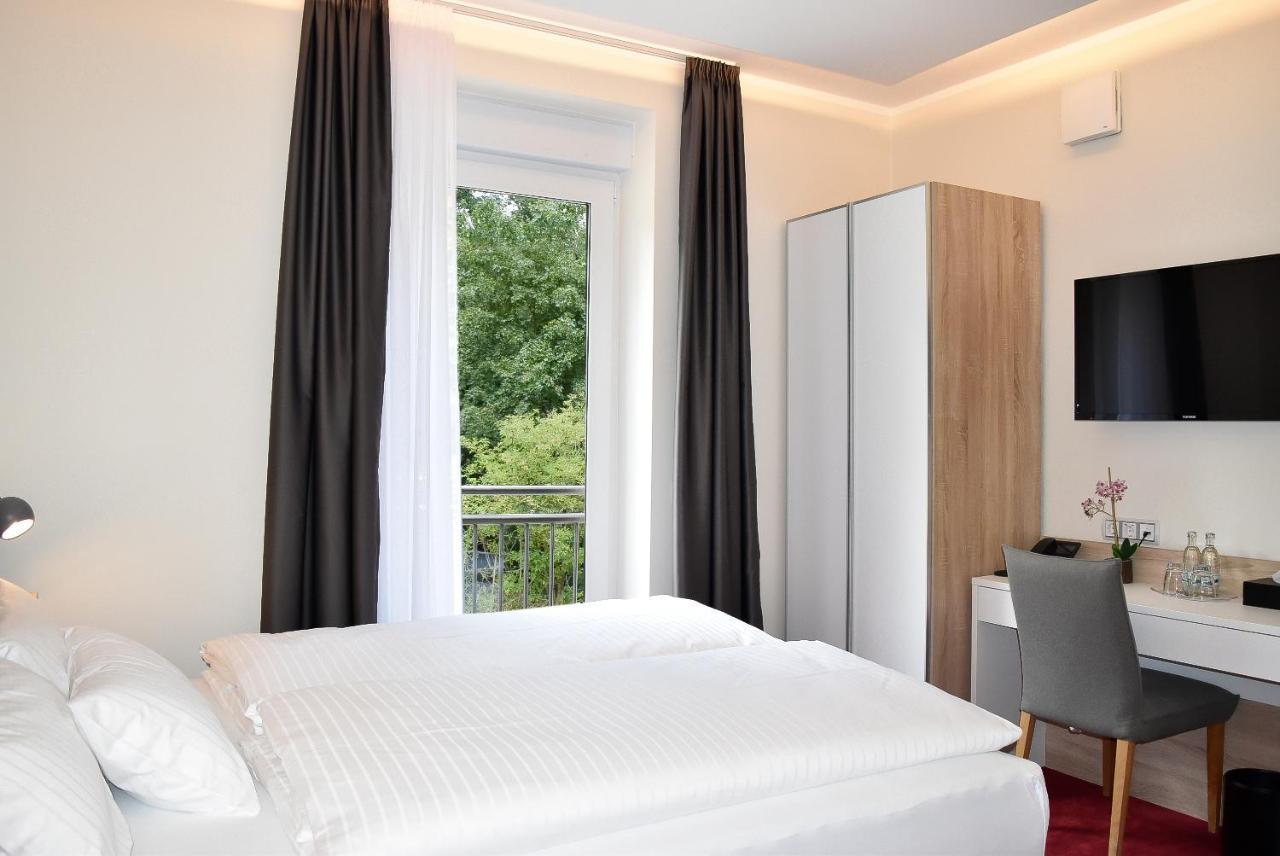 Hotel Am Waldkasino Эрфурт Экстерьер фото