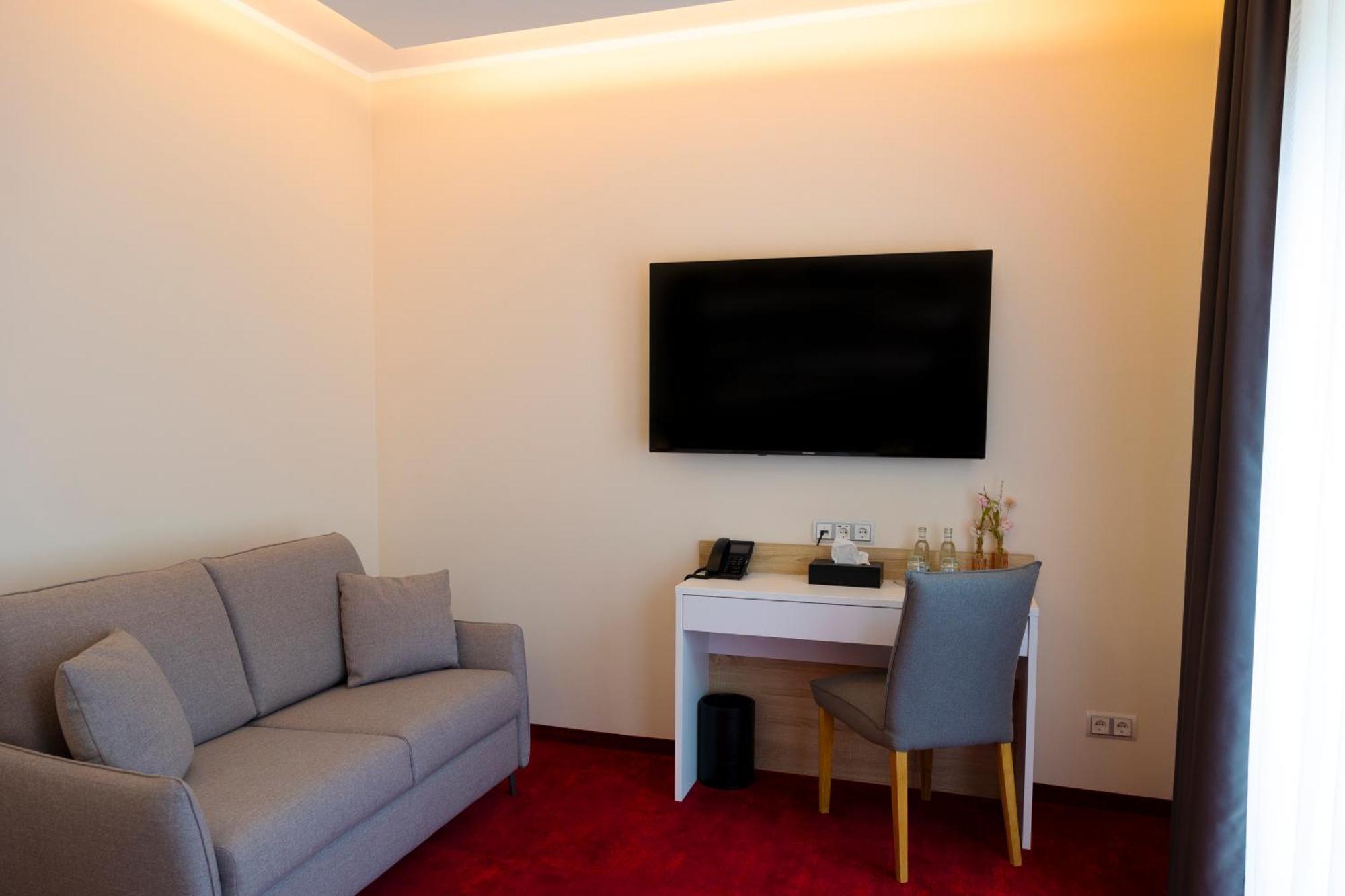 Hotel Am Waldkasino Эрфурт Экстерьер фото