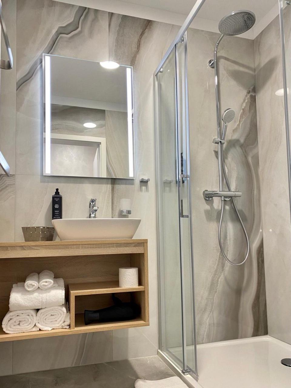Hotel Am Waldkasino Эрфурт Экстерьер фото